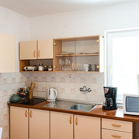 Korallion Apartment シベニク エクステリア 写真